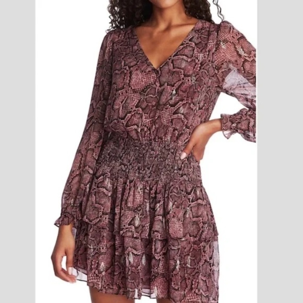 NWT 1. State Woman’s Xs Smocked Waist Snakeskin Print Ruffled V-Neck Dress